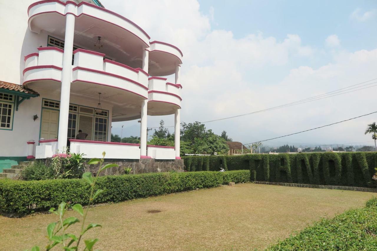 Villa Tiandiva Cisarua Bagian luar foto