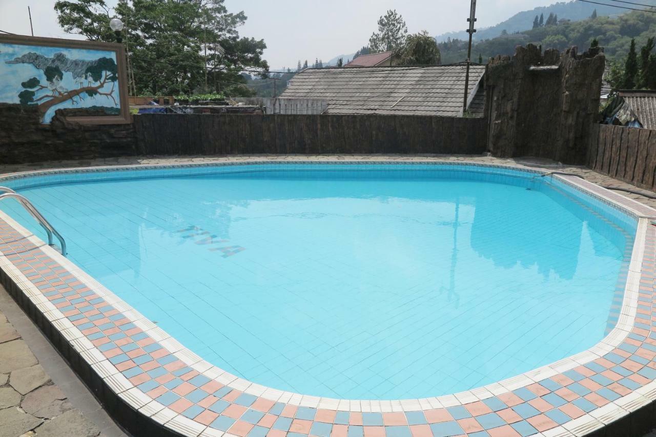 Villa Tiandiva Cisarua Bagian luar foto